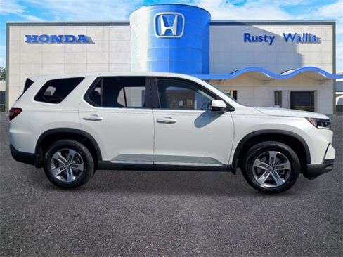 New 2025 Honda Pilot EX-L image 2