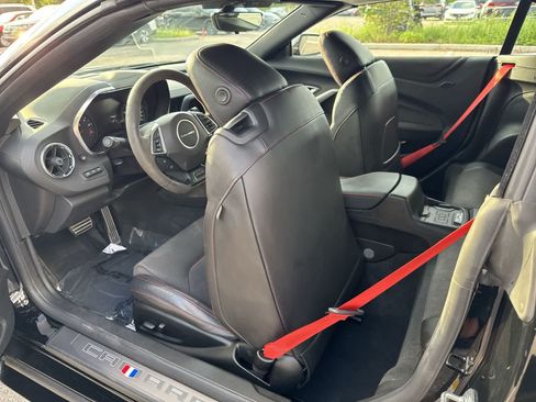 Used 2022 Chevrolet Camaro ZL1 RWD image 25