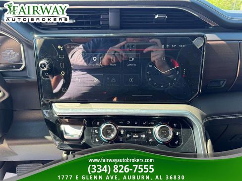 Used 2024 GMC Sierra 2500 Denali Ultimate AWD/4WD image 22