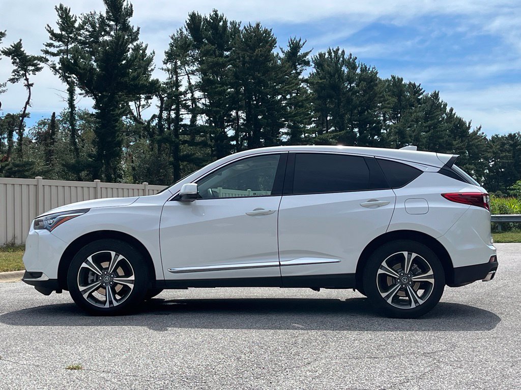 Used 2025 Acura RDX w/ Technology Package AWD/4WD image 4