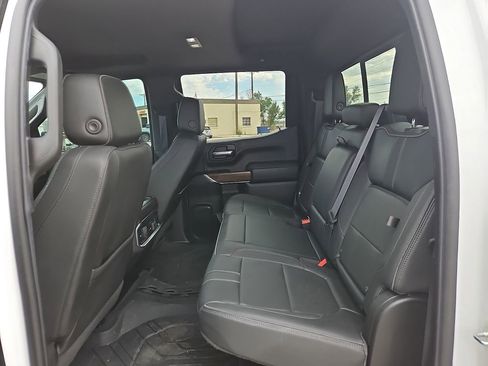 Used 2022 Chevrolet Silverado 1500 High Country AWD/4WD image 11