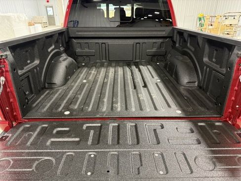 Used 2025 Ford F150 Lariat image 36