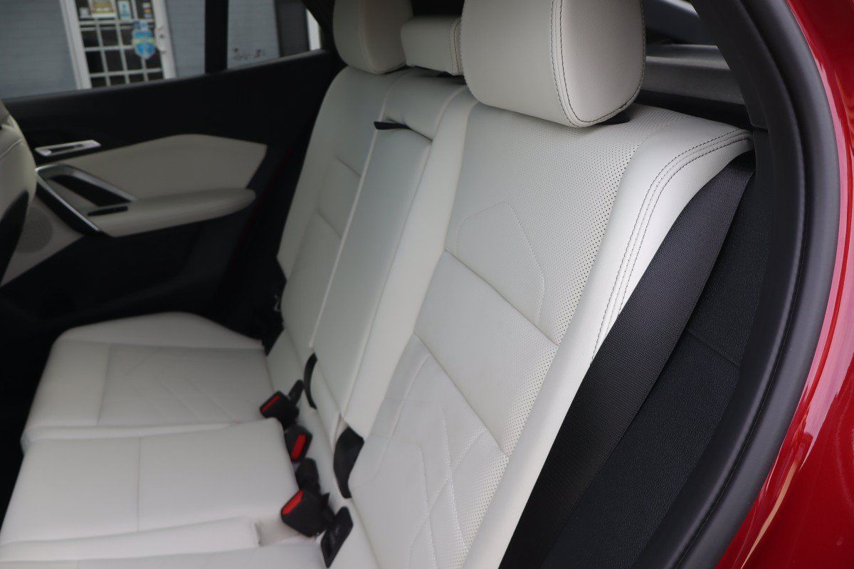 Used 2026 BMW X2 M35i AWD/4WD image 30