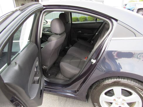 Used 2015 Chevrolet Cruze LT image 27
