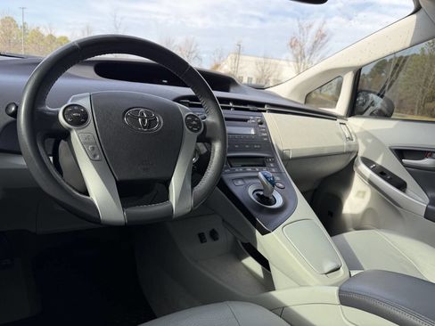 Used 2011 Toyota Prius Three image 21