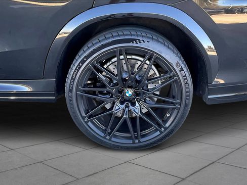 Used 2025 BMW X6 M Competition w/ Executive Package image 10