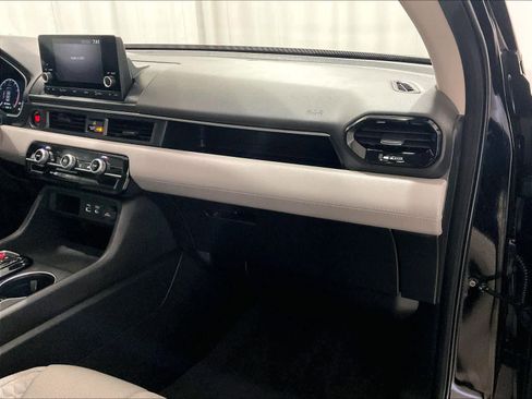 Used 2023 Honda Pilot LX image 13