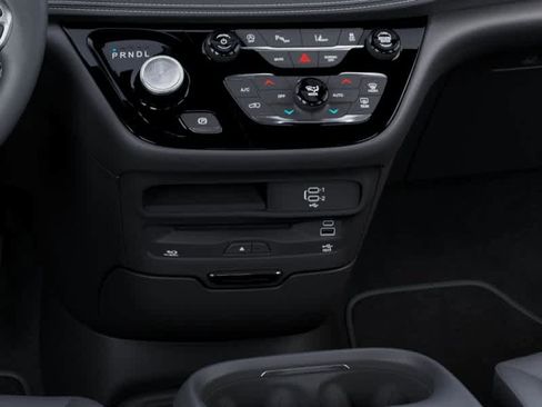 New 2027 Chrysler Pacifica Select w/ Family Tech Group FWD image 24