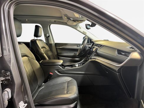 Used 2022 Jeep Grand Cherokee L Limited image 26