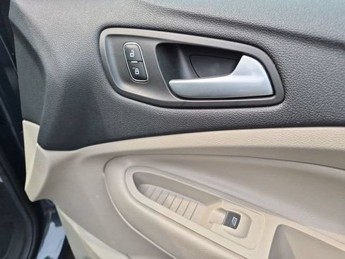 Used 2019 Ford Escape SE AWD/4WD image 27