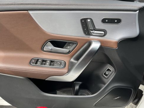 Used 2020 Mercedes-Benz CLA 250 4MATIC image 14