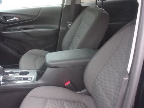 Used 2021 Chevrolet Equinox LT FWD image 11