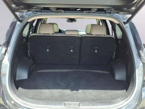 Used 2023 Hyundai Santa Fe SEL w/ Premium Package image 9
