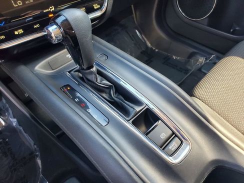 Used 2019 Honda HR-V EX image 30