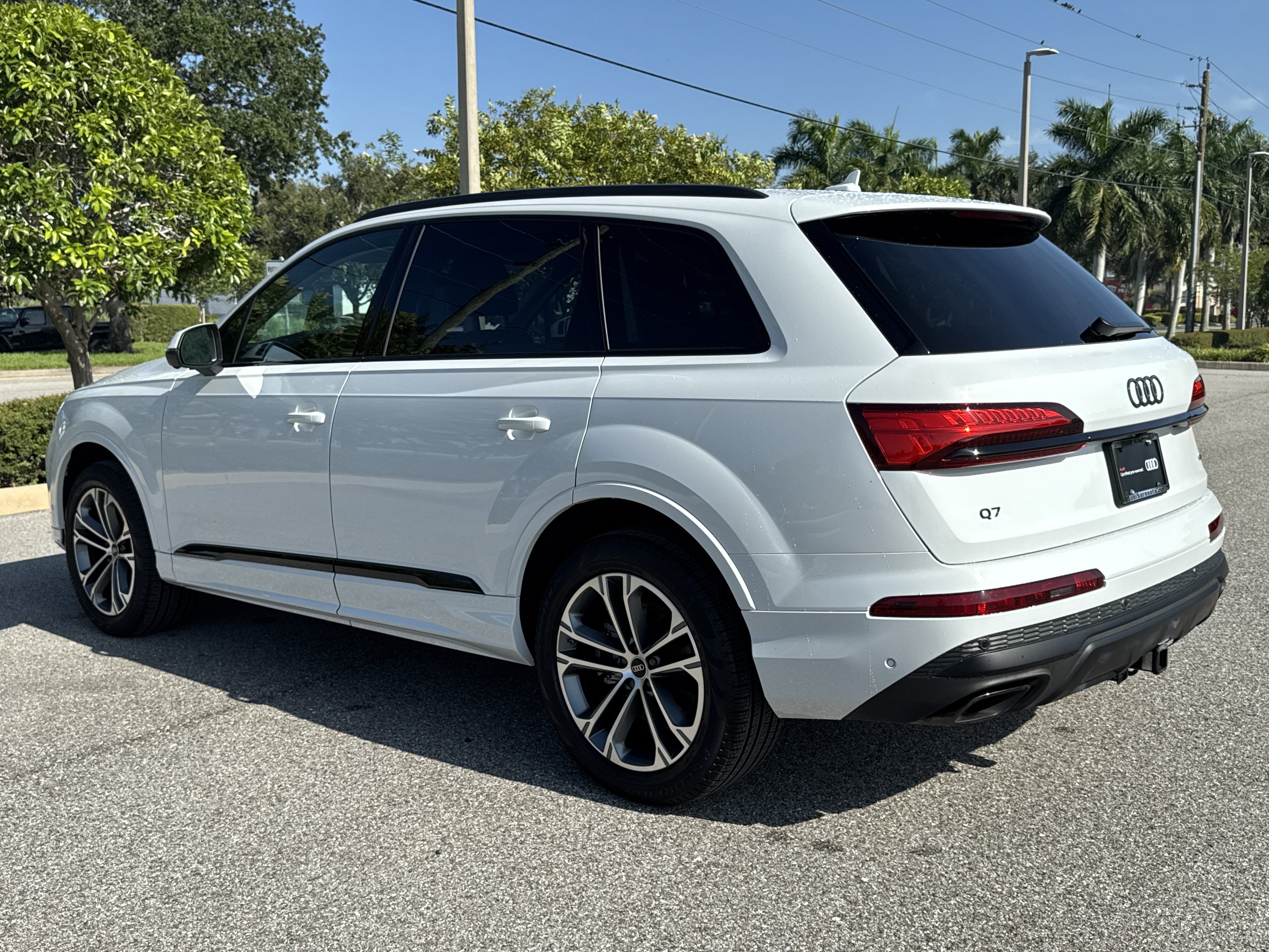 Certified 2026 Audi Q7 3.0T Premium w/ Convenience Plus Package AWD/4WD image 6