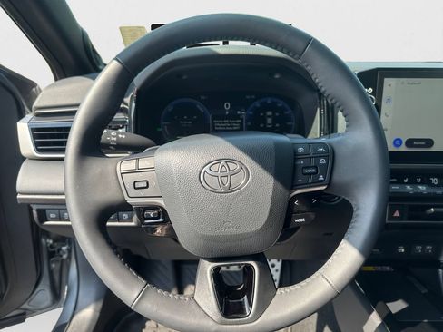 Used 2026 Toyota Camry XSE w/ Premium Package FWD image 18