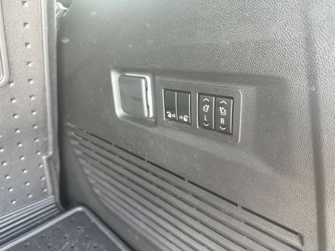 Used 2023 Chevrolet Tahoe RST w/ Luxury Package AWD/4WD image 9