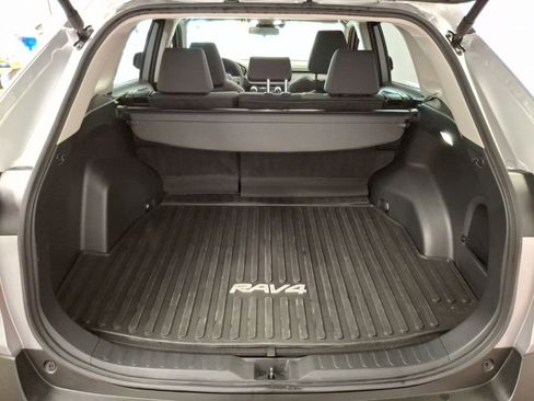 Used 2024 Toyota RAV4 XLE w/ Convenience Package image 10