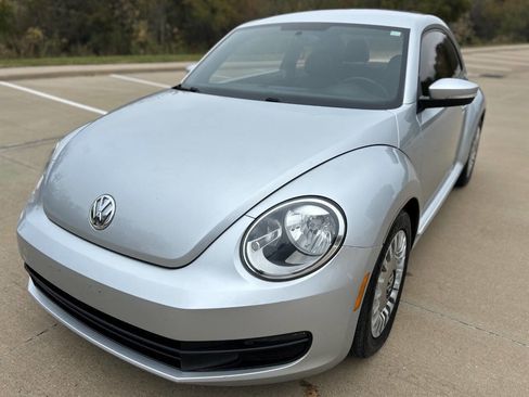 Used 2015 Volkswagen Beetle 1.8T image 2
