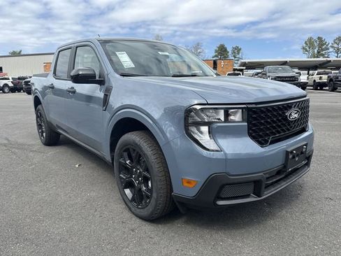 New 2025 Ford Maverick XLT w/ Black Appearance Package AWD/4WD image 2