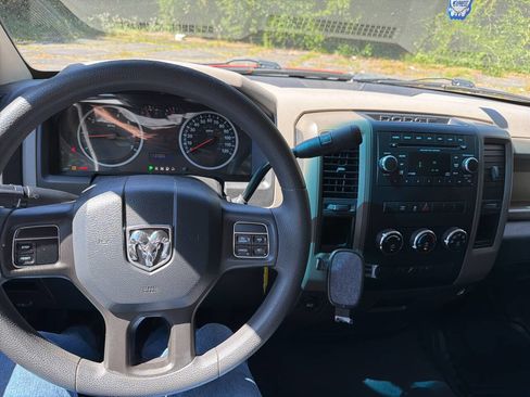 Used 2012 RAM 1500 Express RWD image 24