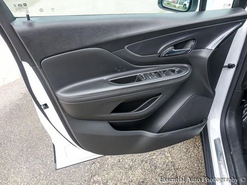 Used 2022 Buick Encore Preferred w/ Safety Package image 16