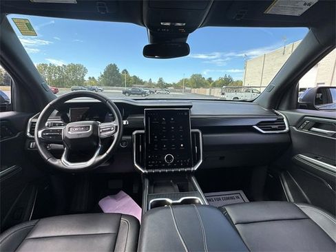 Used 2024 GMC Acadia Elevation image 19