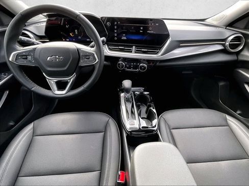 Certified 2025 Chevrolet Trax ACTIV w/ Sunroof Package image 16