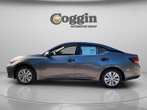 New 2025 Nissan Sentra S image 3