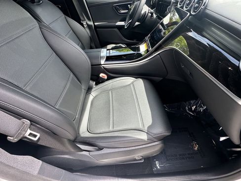 Certified 2025 Mercedes-Benz GLC 300 4MATIC image 15