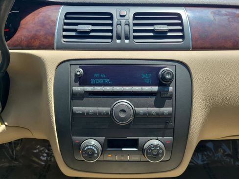 Used 2010 Buick Lucerne CXL w/ Driver Confidence Package FWD image 15