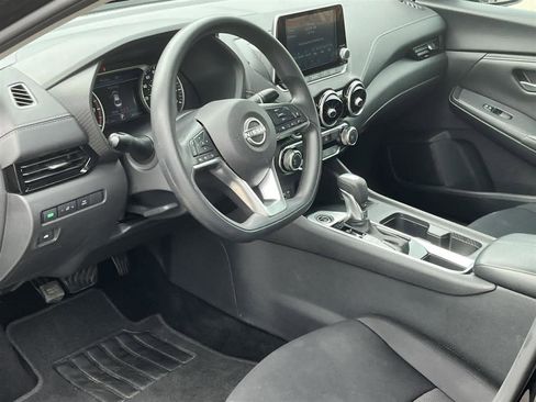 Used 2024 Nissan Sentra SV FWD image 15