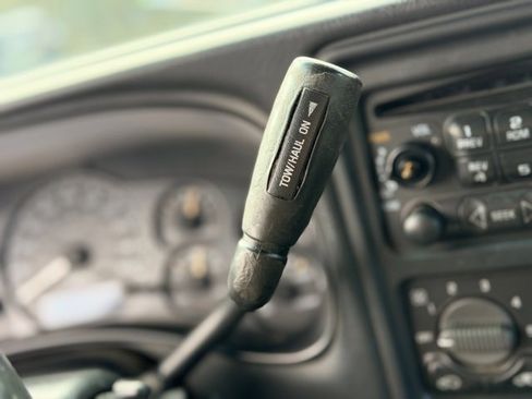 Used 2002 Chevrolet Silverado 1500 4x4 Extended Cab image 8