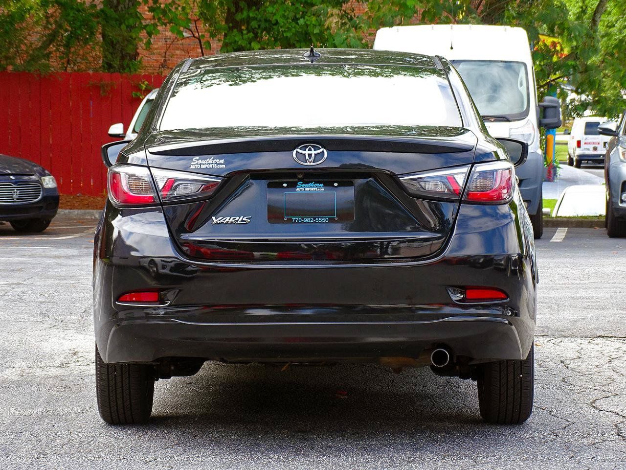 Used 2019 Toyota Yaris LE FWD image 11