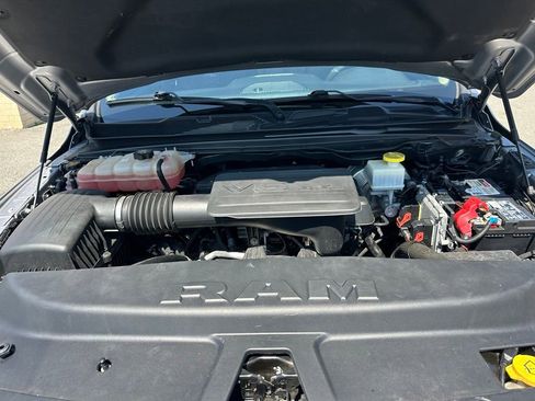 Used 2019 RAM 1500 Big Horn AWD/4WD image 35