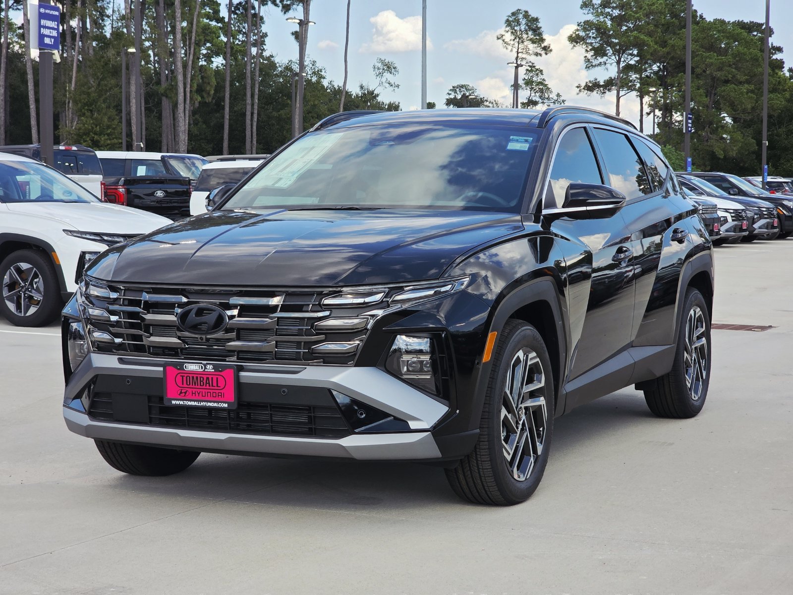 New 2026 Hyundai Tucson Limited FWD image 3