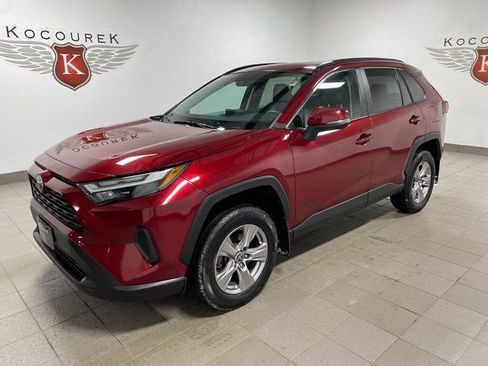 Used 2023 Toyota RAV4 XLE image 3