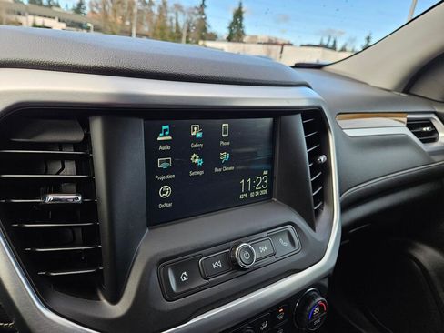 Used 2017 GMC Acadia SLE image 28