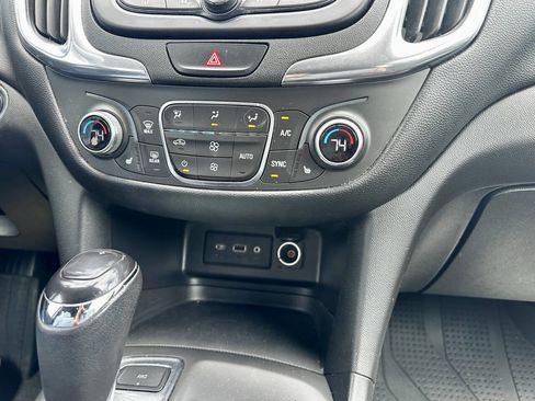 Used 2019 Chevrolet Equinox LT AWD/4WD image 20