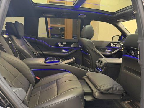 Used 2022 Mercedes-Benz Maybach GLS 600 4MATIC image 46