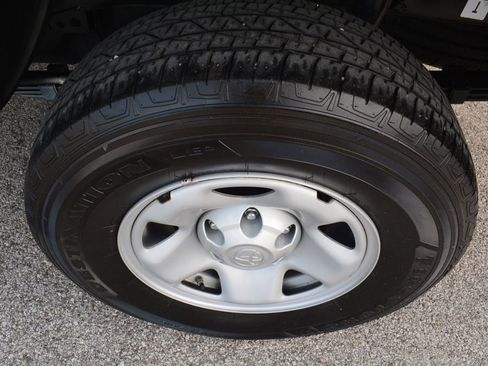 Used 2023 Toyota Tacoma SR RWD image 21