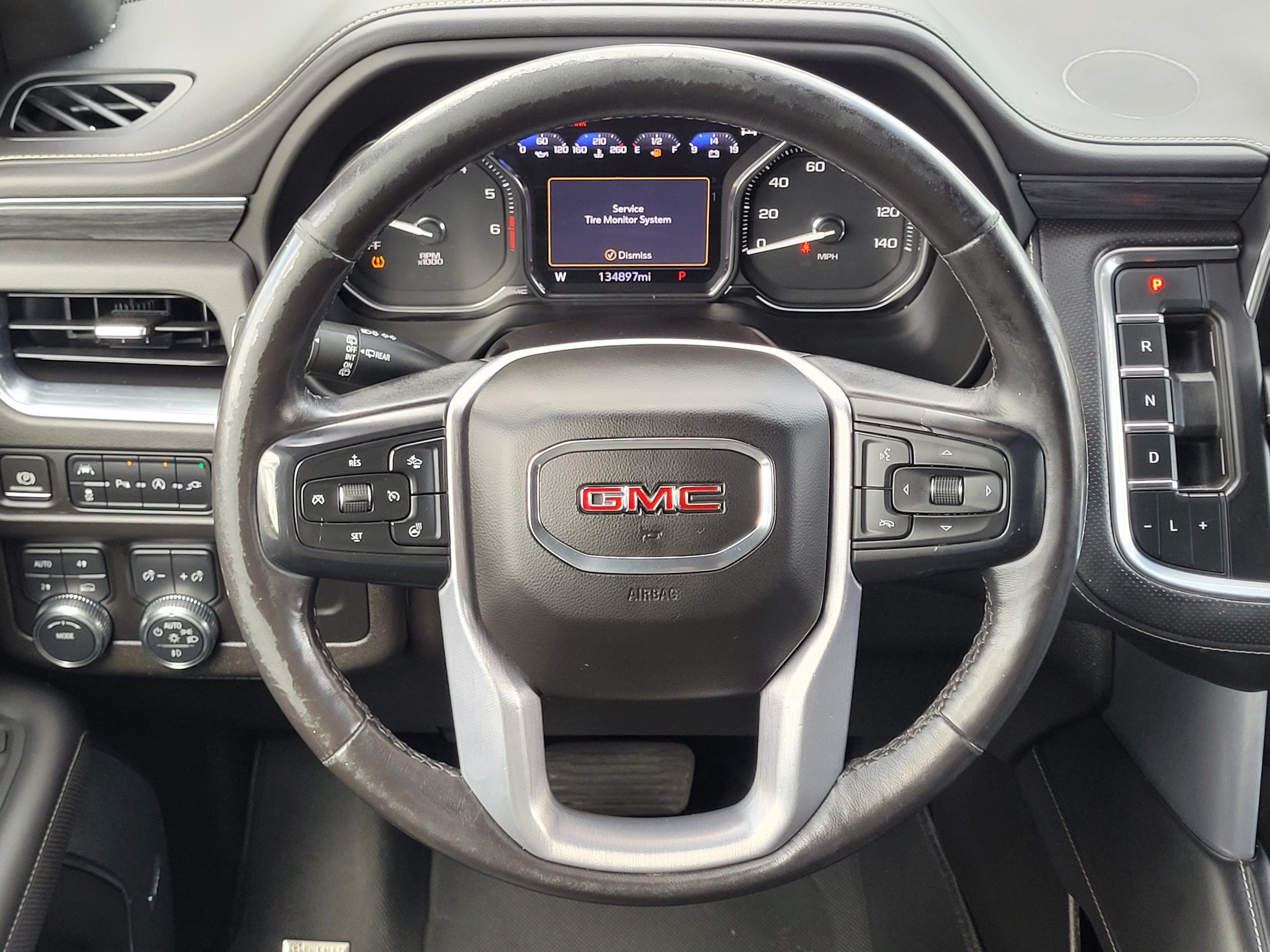 Used 2021 GMC Yukon XL SLT w/ SLT Premium Package AWD/4WD image 9