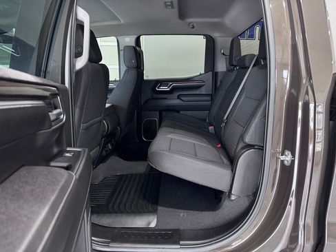 Certified 2023 Chevrolet Silverado 1500 LT AWD/4WD image 12
