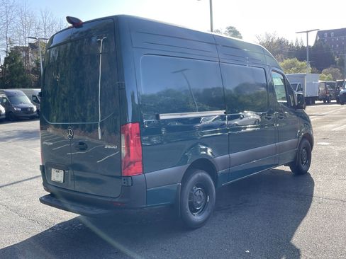 New 2025 Mercedes-Benz Sprinter 2500 image 9