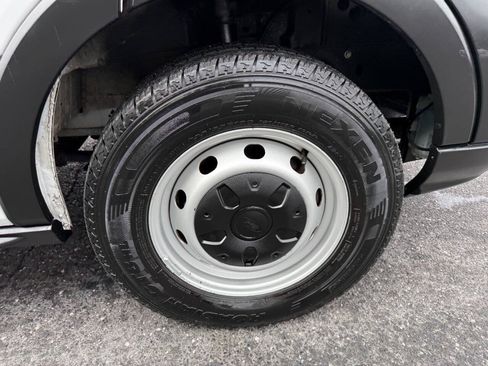 Used 2019 Ford Transit 250 148 Medium Roof RWD image 39