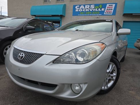 Used 2004 Toyota Solara SLE image 2