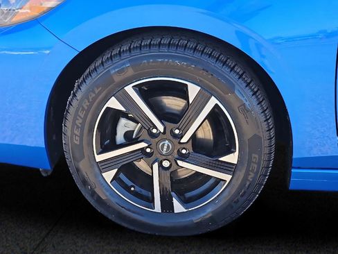 Used 2024 Nissan Sentra SV image 8