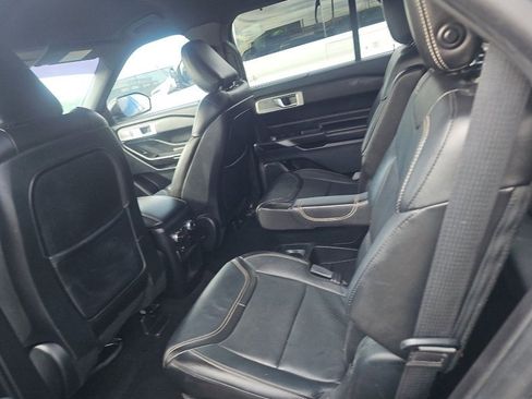 Used 2020 Ford Explorer ST image 12