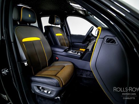 Certified 2024 Rolls-Royce Cullinan Black Badge w/ Dark Exterior Package AWD/4WD image 35