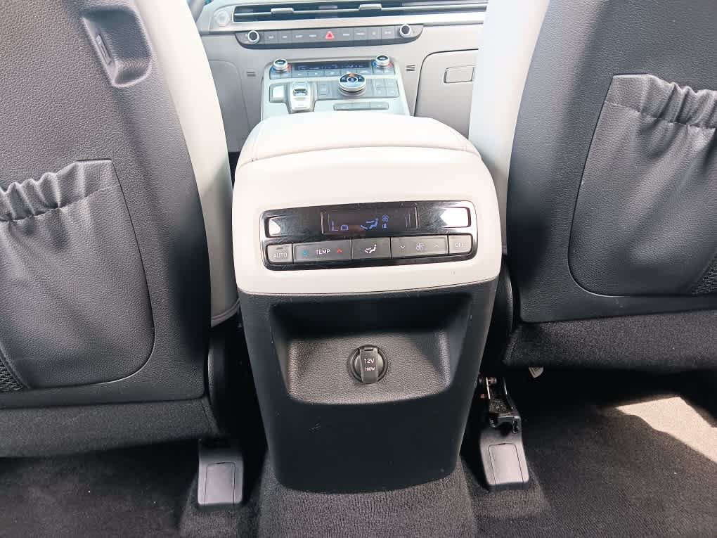 Used 2023 Hyundai Palisade SEL AWD/4WD image 16